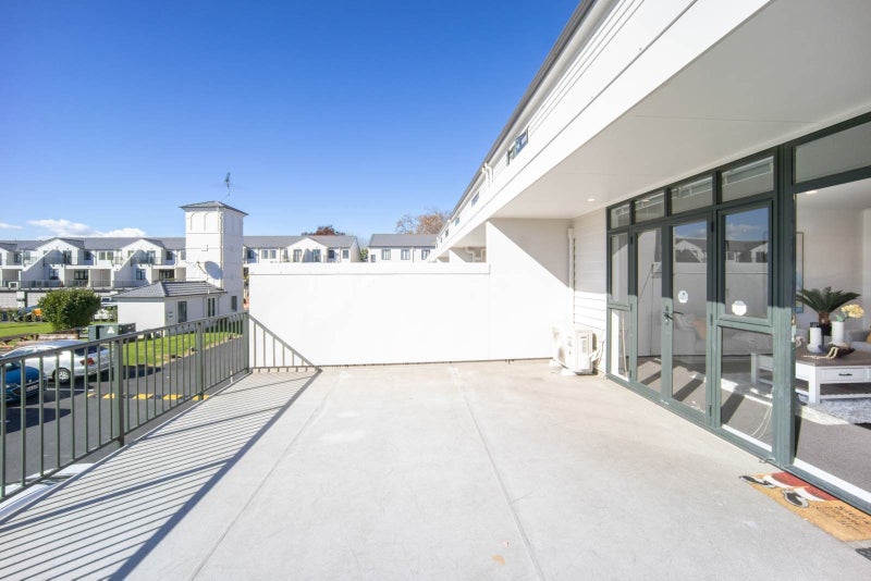 41/1 Ambrico Place, New Lynn, Waitakere City, Auckland - Carousel 2