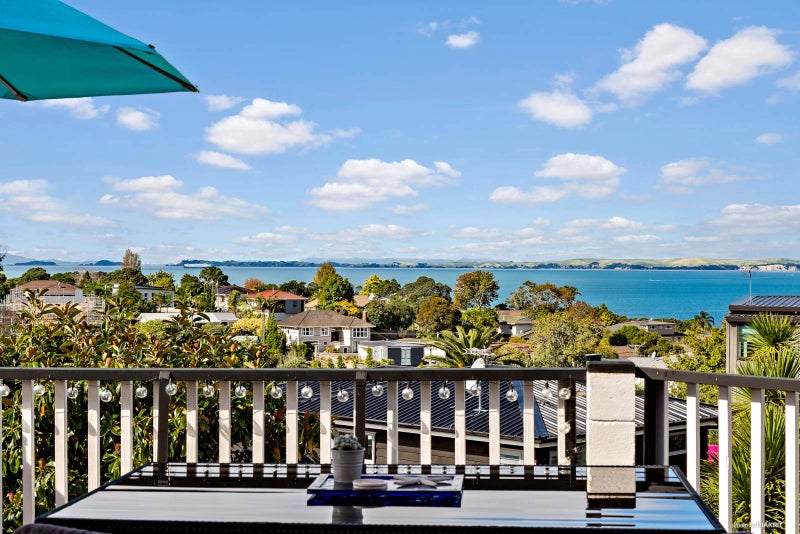 44 Kowhai Road, Campbells Bay, Auckland - Carousel 2