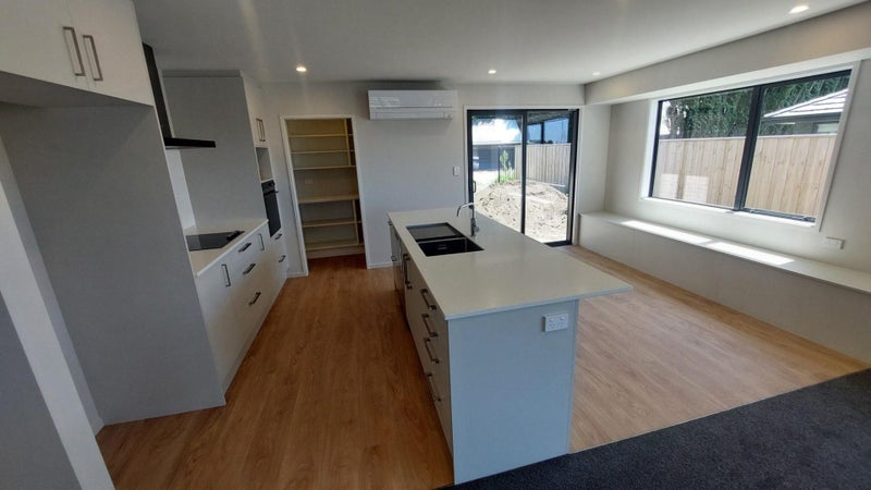 27 Meadow View Drive, Belfast, Christchurch - Carousel 2