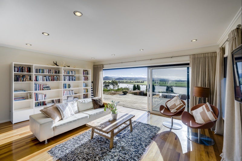 292 Poraiti Road, Poraiti, Napier - Carousel 2