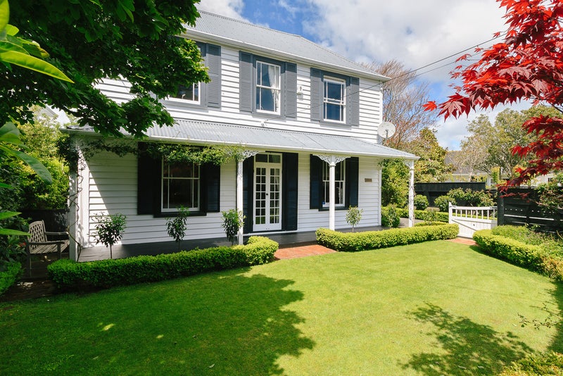 60 Penrose Street, Woburn, Lower Hutt - Carousel 1