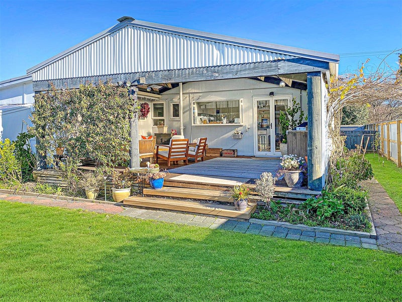 11 Edmund Road, Mangakakahi, Rotorua - Carousel 1