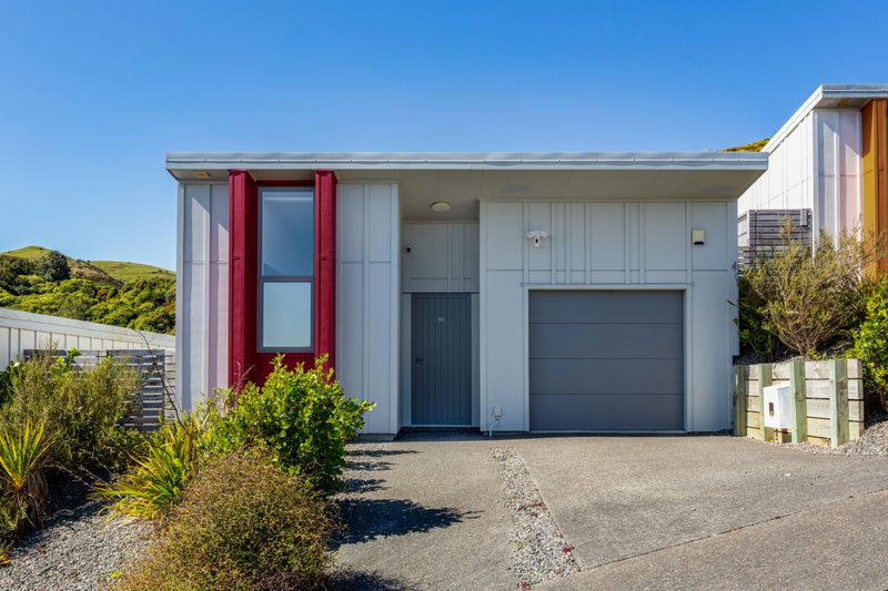 23 Red Beech Avenue, Woodridge, Wellington - Carousel 1