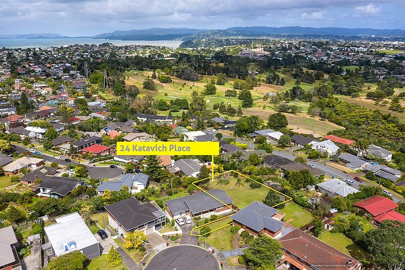 24 Katavich Place, Mount Roskill, Auckland - Carousel 1