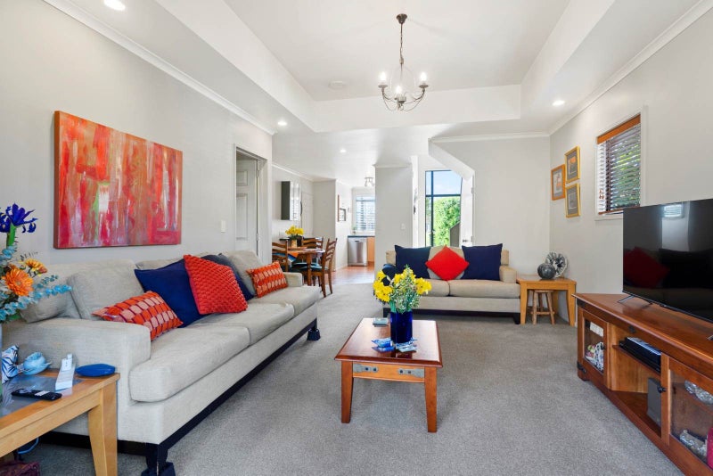 23 Rhone Avenue, Te Atatu Peninsula, Auckland - Carousel 2