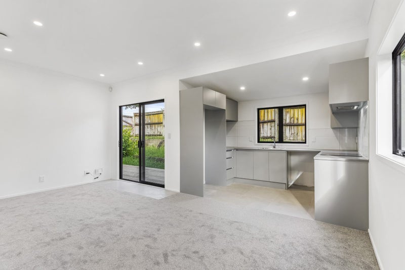3215 Great North Road, New Lynn, Auckland - Carousel 2
