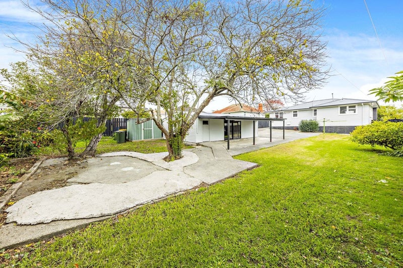 21 Gilbert Road, Otara, Auckland - Carousel 1
