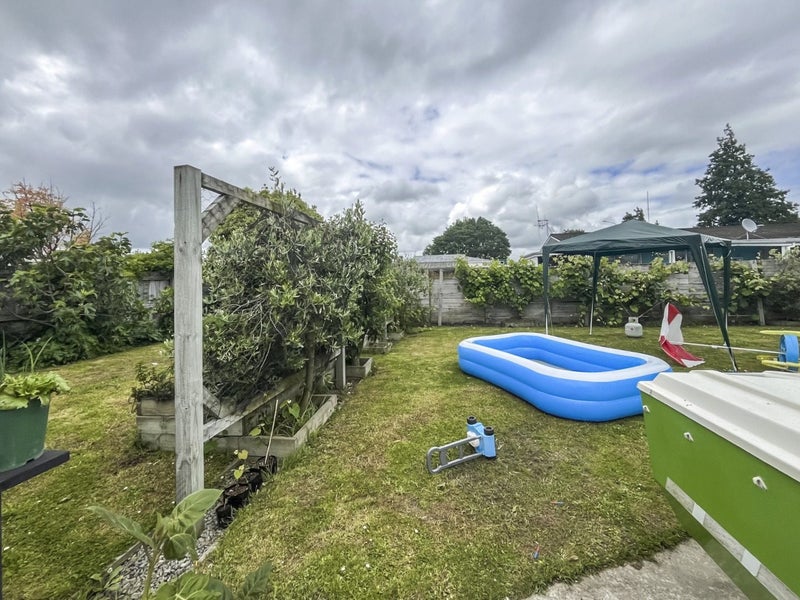 43 Amberley Avenue, Westbrook, Palmerston North - Carousel 12