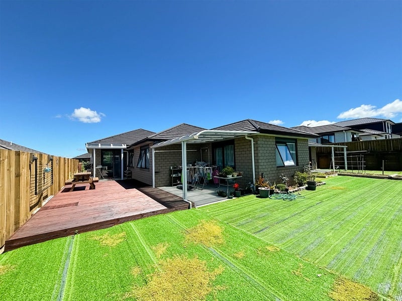 3 Reponui Court, Rototuna North, Hamilton - Carousel 2