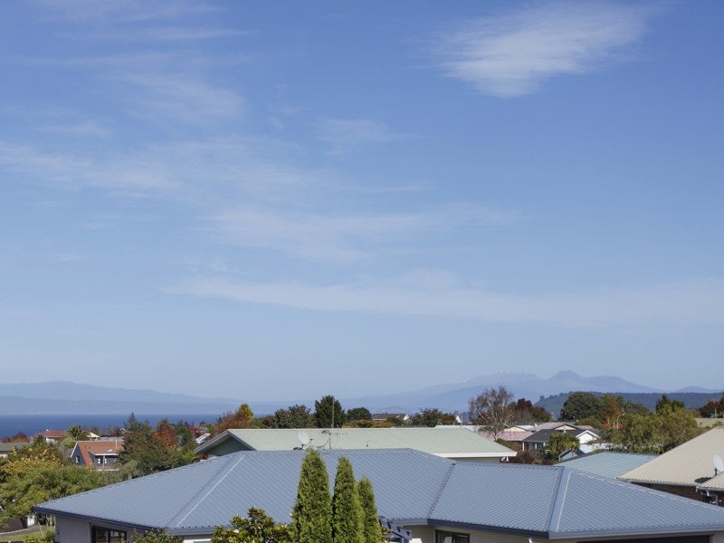 30 Vaucluse Drive, Nukuhau, Taupo - Carousel 1