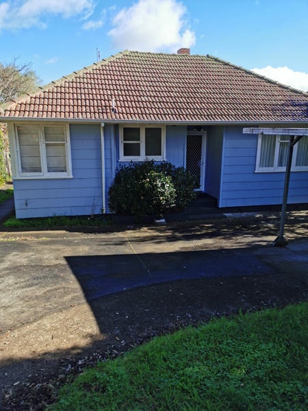 65 Hillsborough Road, Hillsborough, Auckland - Carousel 1