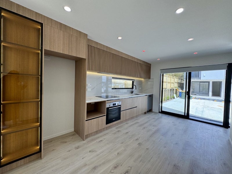 3/36 Fairdale Place, Birkdale, Auckland - Carousel 2