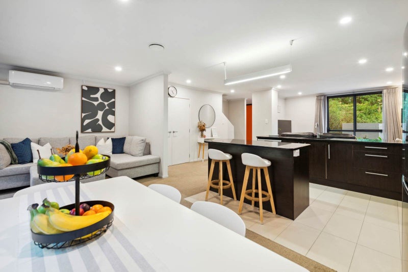 60/182 Flat Bush School Road, Flat Bush, Auckland - Carousel 1