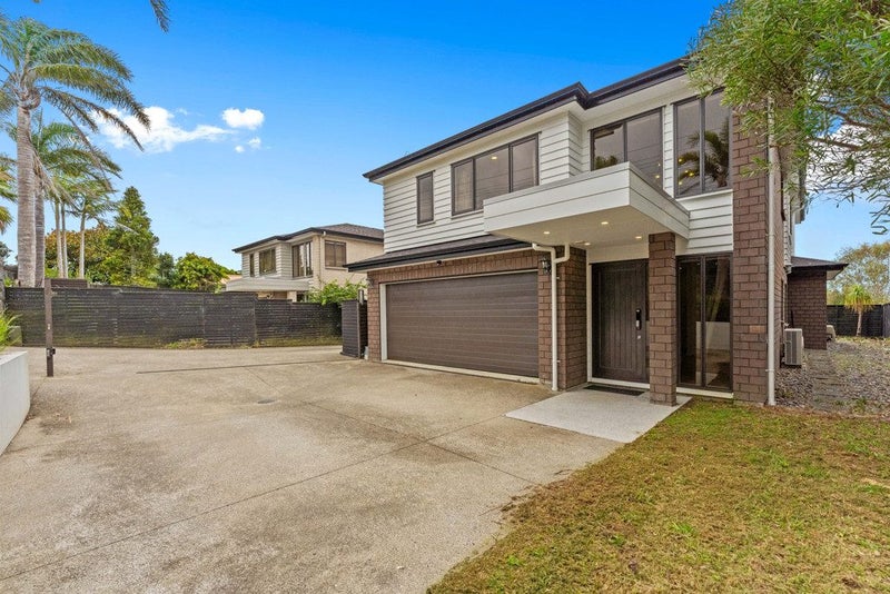 791B East Coast Road, Northcross, Auckland - Carousel 1