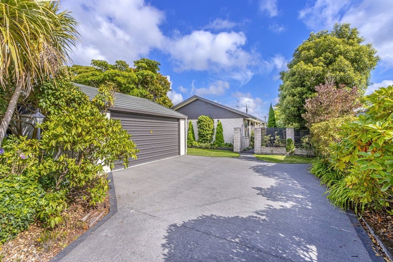 17 Todd Avenue, Bishopdale, Christchurch - Carousel 1