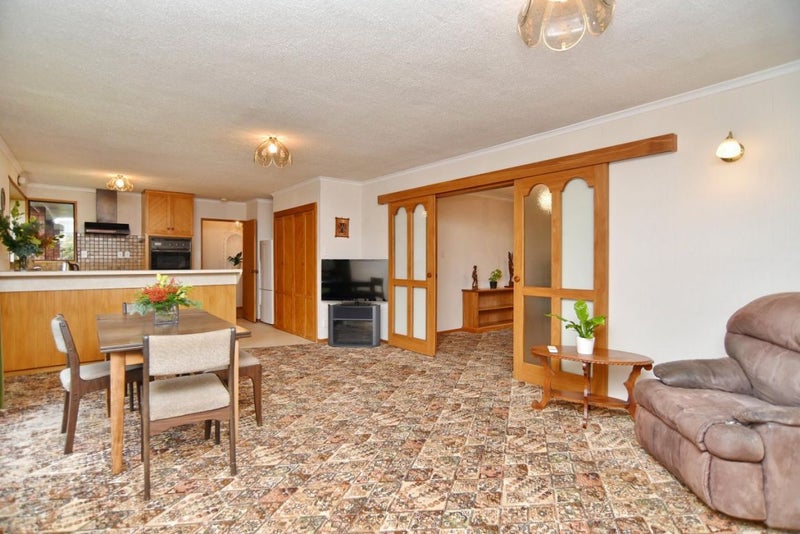 11 Lakewood Drive, Burwood, Christchurch - Carousel 30