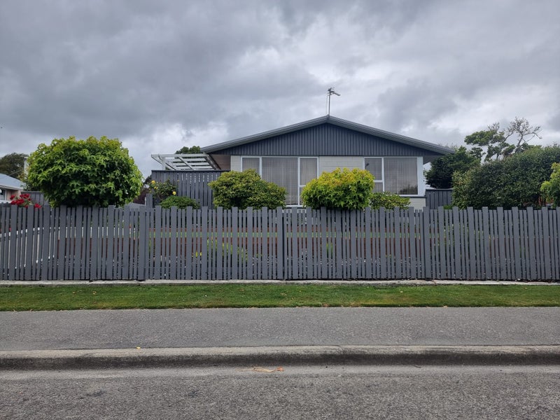 48 Kathleen Crescent, Hornby, Christchurch - Carousel 1