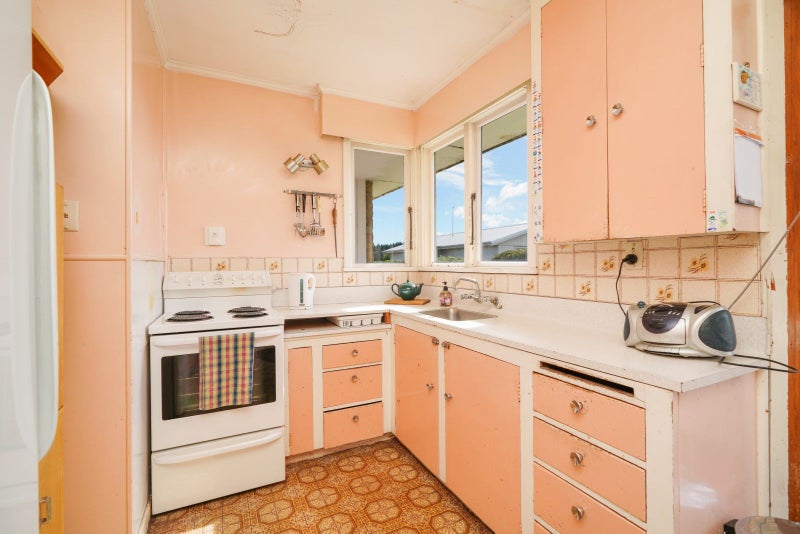 16 Dunbeath Crescent, Kew, Invercargill - Carousel 2