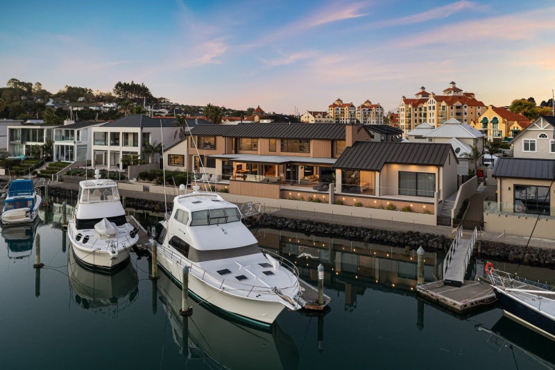 38 Rue D' Amarres, GULF HARBOUR, WHANGAPARAOA - Carousel 1