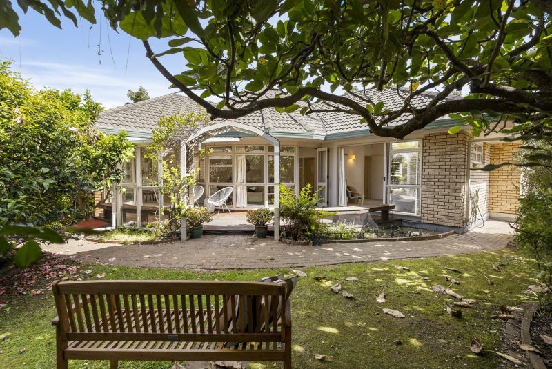 2/60 Tarawera Terrace, St Heliers, Auckland - Carousel 1