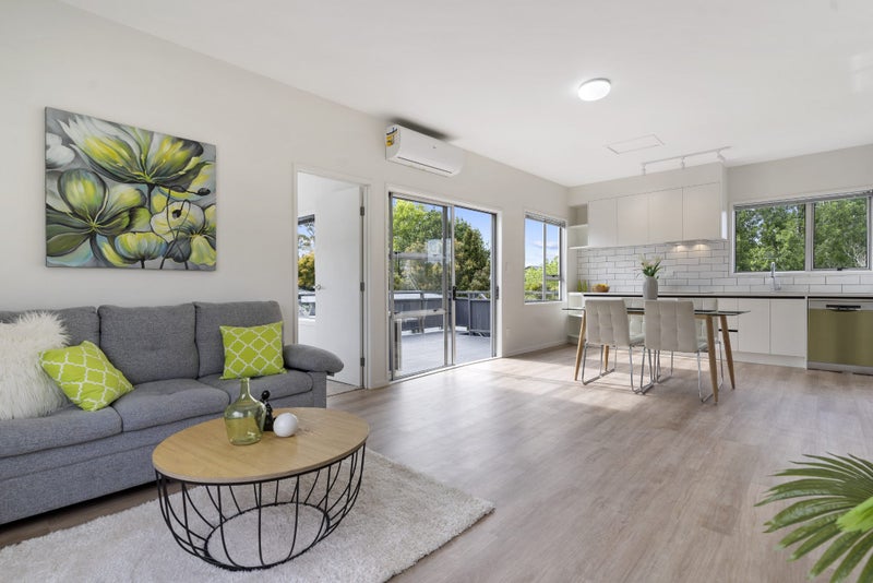 107 Third View Avenue, Beachlands, Auckland - Carousel 2