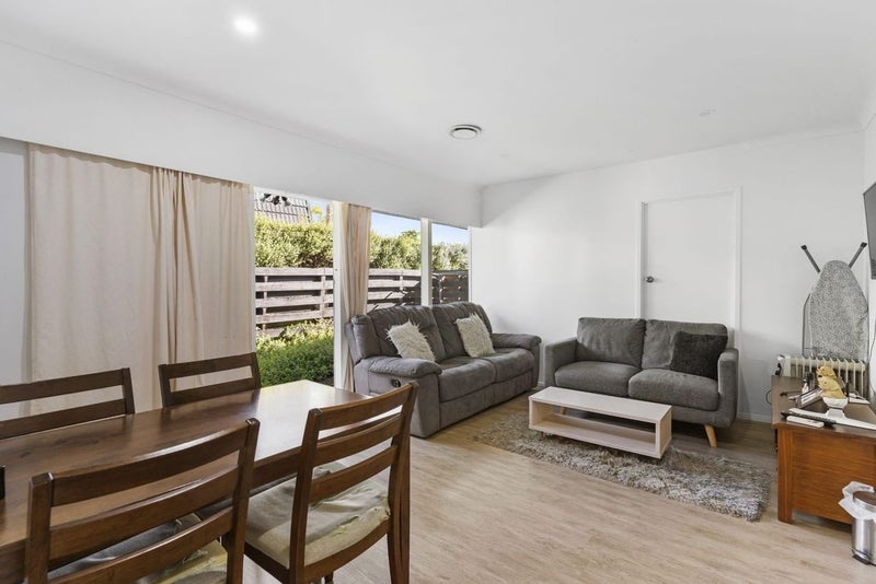 3/24 Central Avenue, Papatoetoe, Auckland - Carousel 2