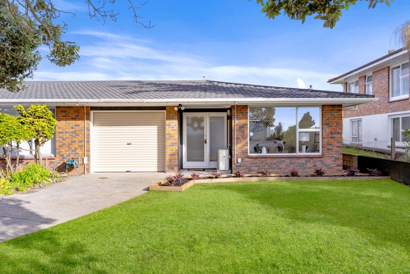 3/35 Lynwood Road, New Lynn, Auckland - Carousel 1