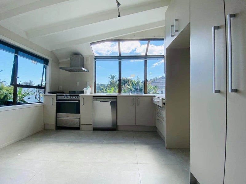 2/70 Tautari Street, Orakei, Auckland - Carousel 2