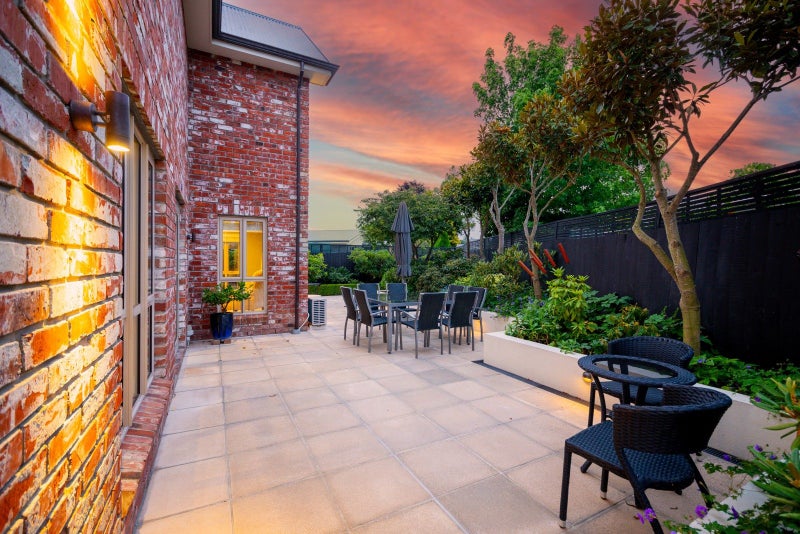 16A Hadlow Place, Burnside, Christchurch - Carousel 23