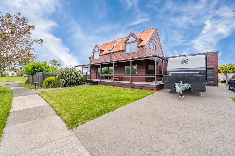 22 Whiting Crescent, Greenmeadows, Napier - Carousel 1