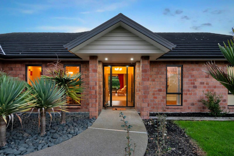 9A Rautahi Terrace, Albany - Carousel 2