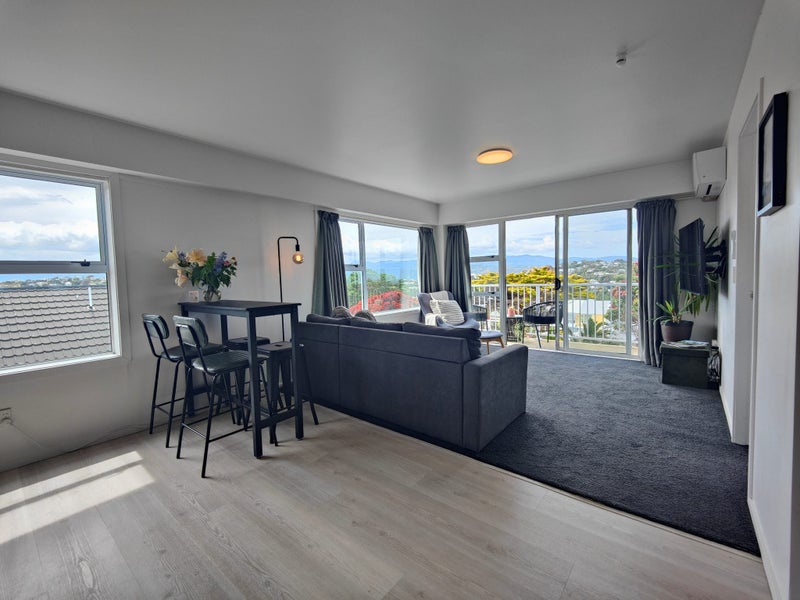 4/32 Akaroa Drive, Maupuia, Wellington - Carousel 1