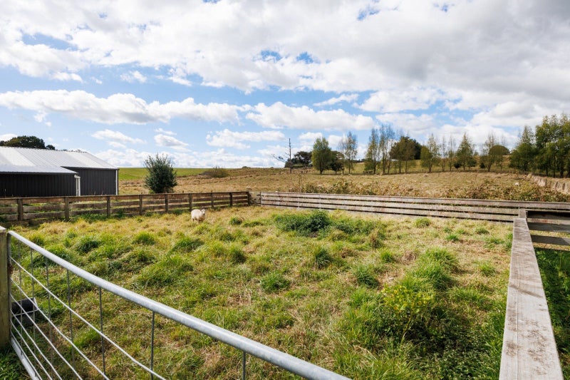 78 Willoughby Street, Halcombe, Feilding - Carousel 32