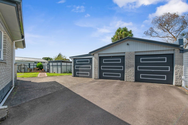 14 Fenruss Street, Fairy Springs, Rotorua - Carousel 2
