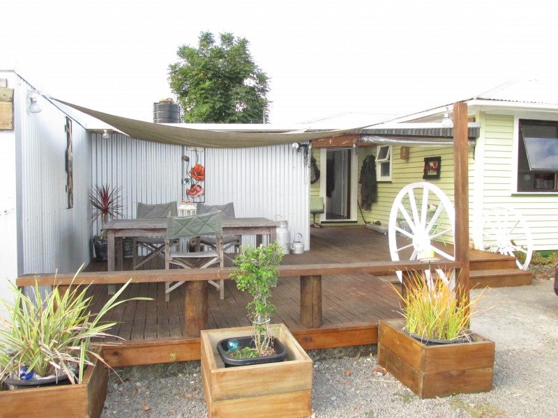 8 Seddon Street, Frasertown, Wairoa - Carousel 2