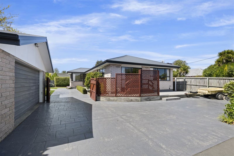 12 Hounslow Street, Ilam, Christchurch - Carousel 20