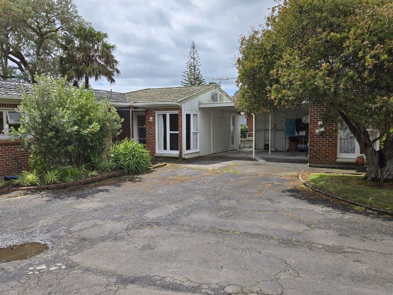 1/68 Titirangi Road, New Lynn, Auckland - Carousel 2