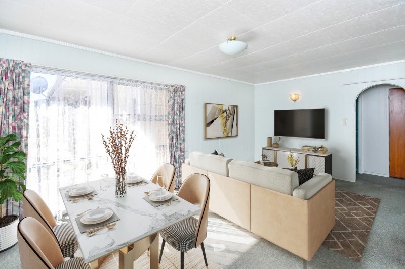 2/16 Gibbons Road, Weymouth, Auckland - Carousel 1