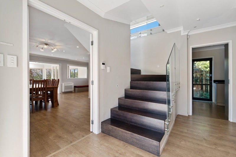 87 Grand Vue Road, Kawaha Point, Rotorua - Carousel 2