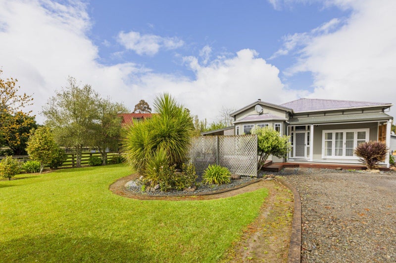 22 Grey Street, Frasertown, Wairoa - Carousel 1