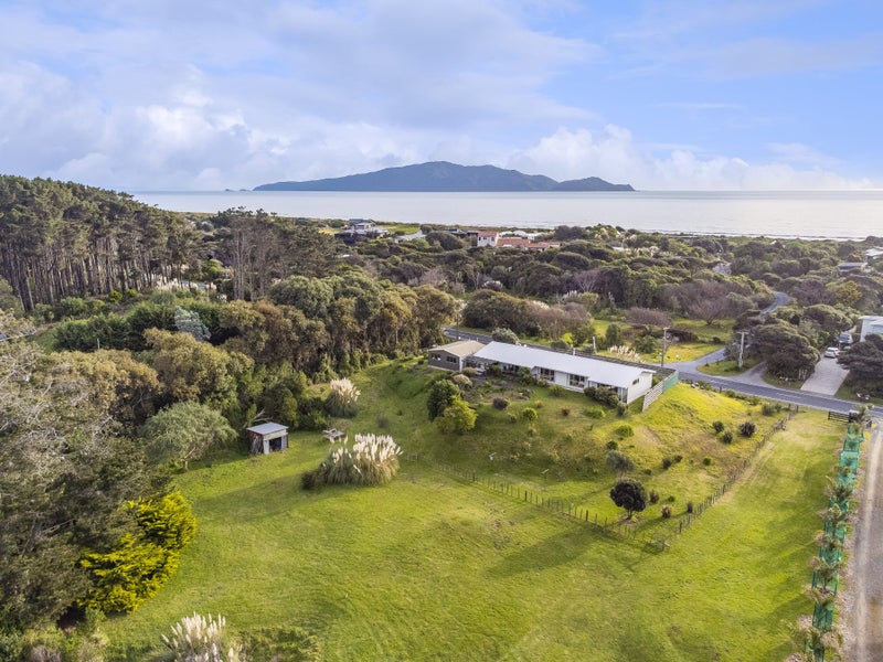 63 Paetawa Road, Peka Peka - Carousel 1