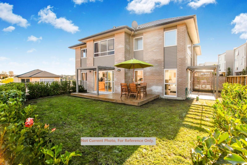 13 Sohlue Place, Oteha, Auckland - Carousel 1