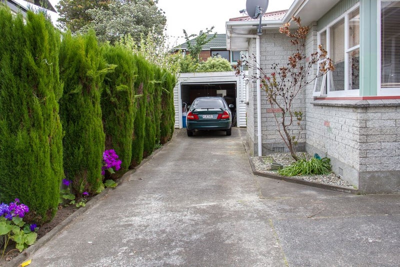 2/109 Knights Road, Hutt Central, Lower Hutt - Carousel 2