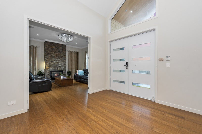 9 Castleton Way, Flagstaff, Hamilton - Carousel 2