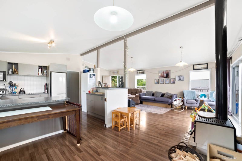 45 Ayton Drive, Totara Vale, Auckland - Carousel 2