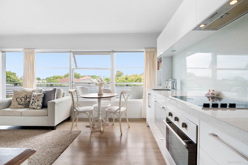 5/24 Harwood Street, Sandringham, Auckland - Carousel 1