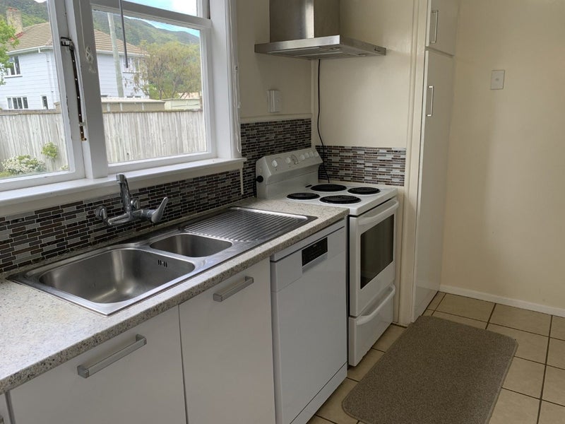 2/79 Godley Street, Waiwhetu, Lower Hutt - Carousel 2