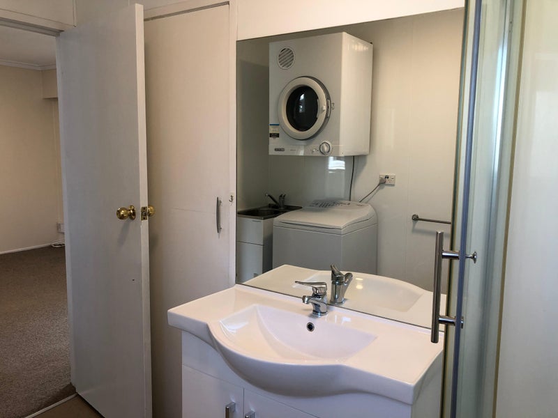 132 Pah Road, Royal Oak, Auckland - Carousel 9