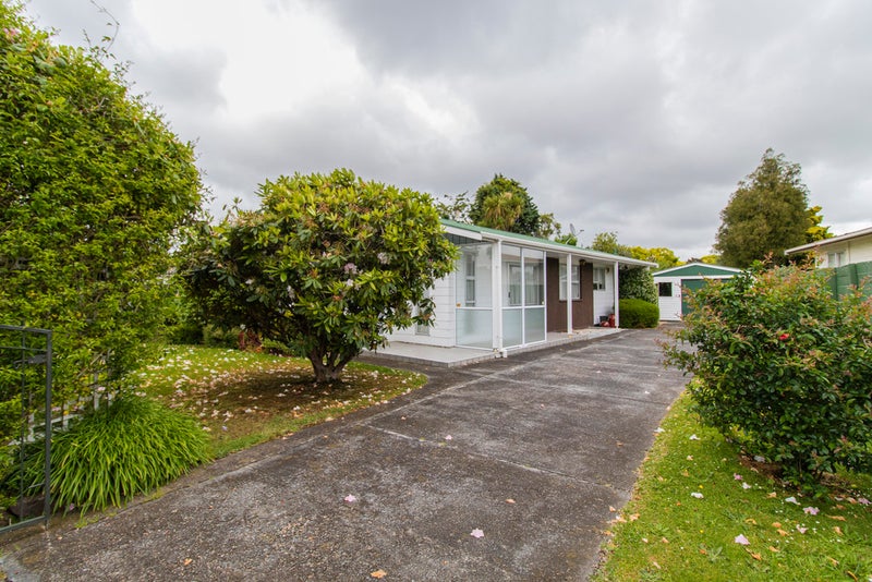 42 Maxwells Line, Awapuni, Palmerston North - Carousel 1