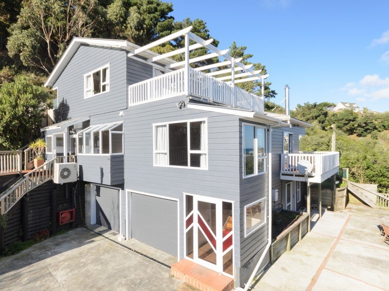 56A Happy Valley Road, Owhiro Bay, Wellington - Carousel 2